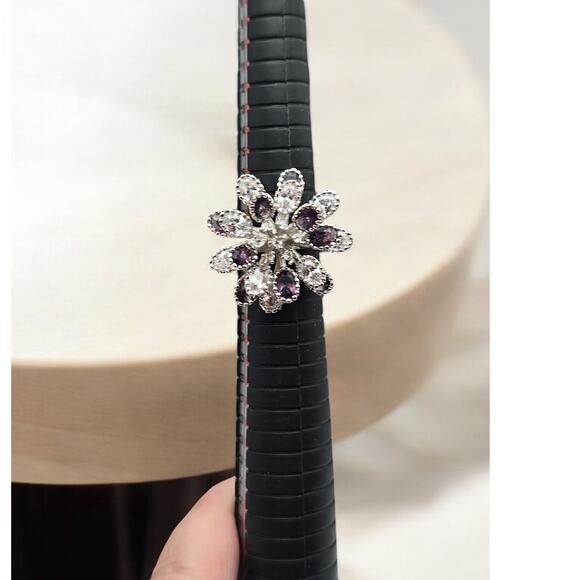 Dazzling Silver-Tone Statement Cocktail Ring | Floral Design | Size 9 - Picture 8 of 8